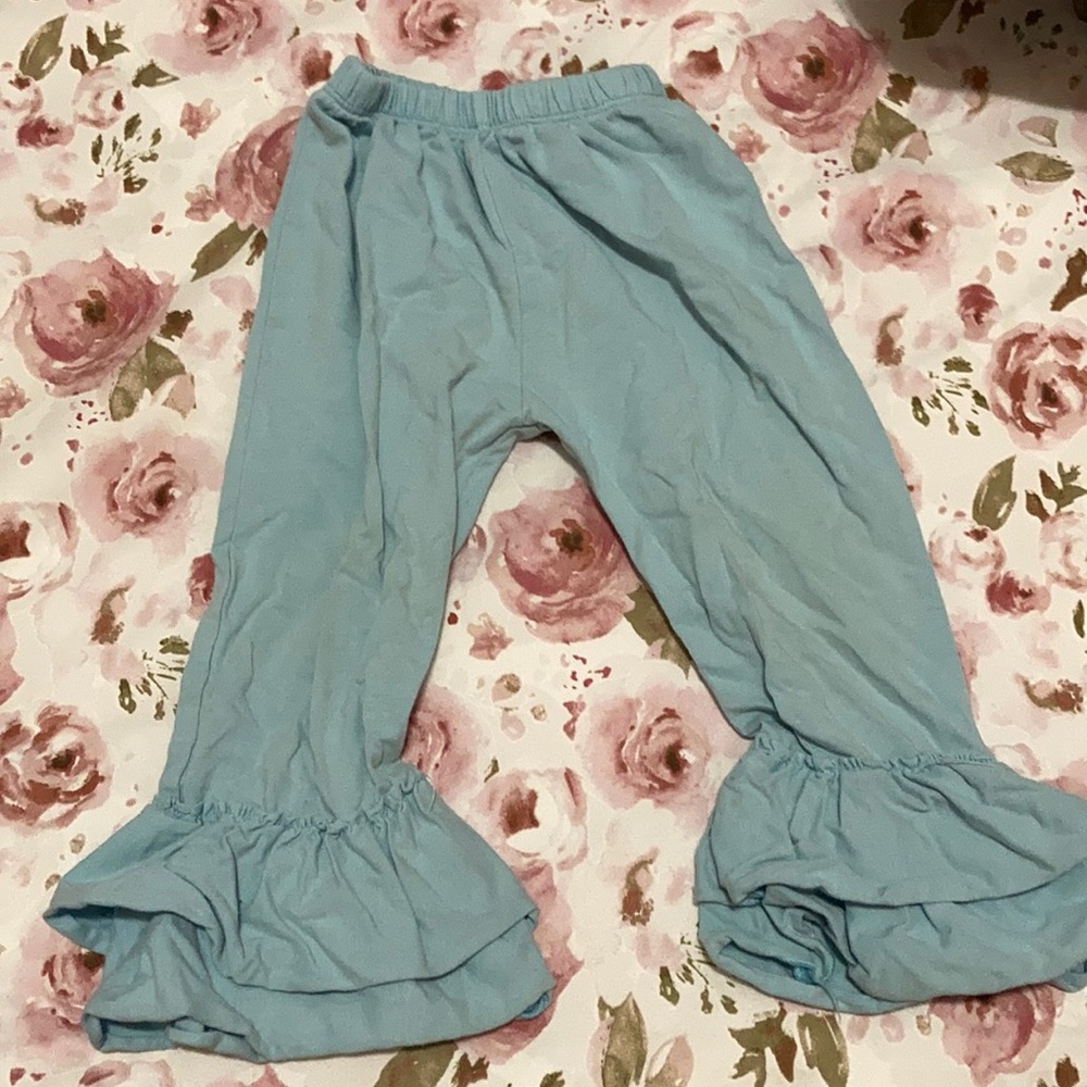 Ruffle pants